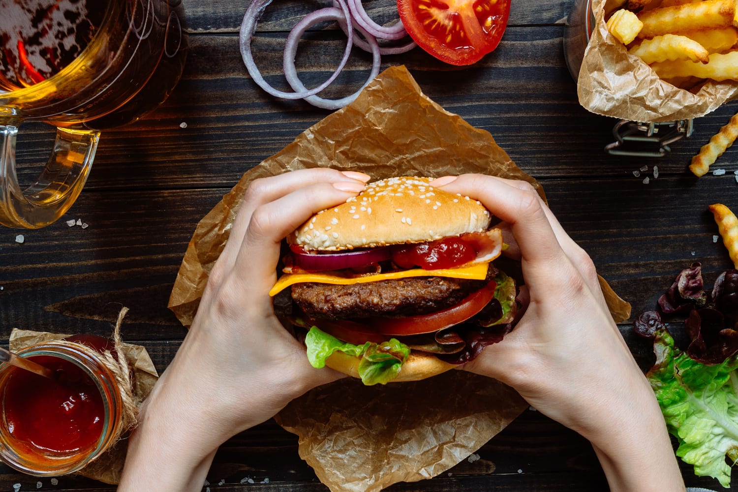 170725-better-cheat-day-hamburger-se-540p_ddc2c6fe4868cc65d515d2e0d22a08d6.jpg
